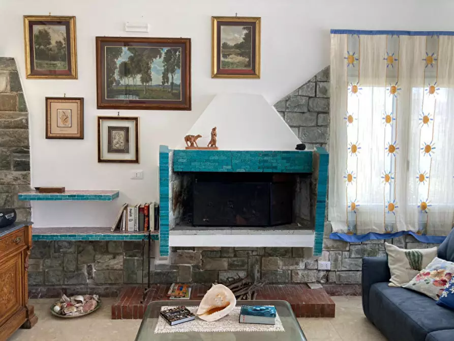 Immagine 13 di Villa in vendita  in Via del faro a Anzio