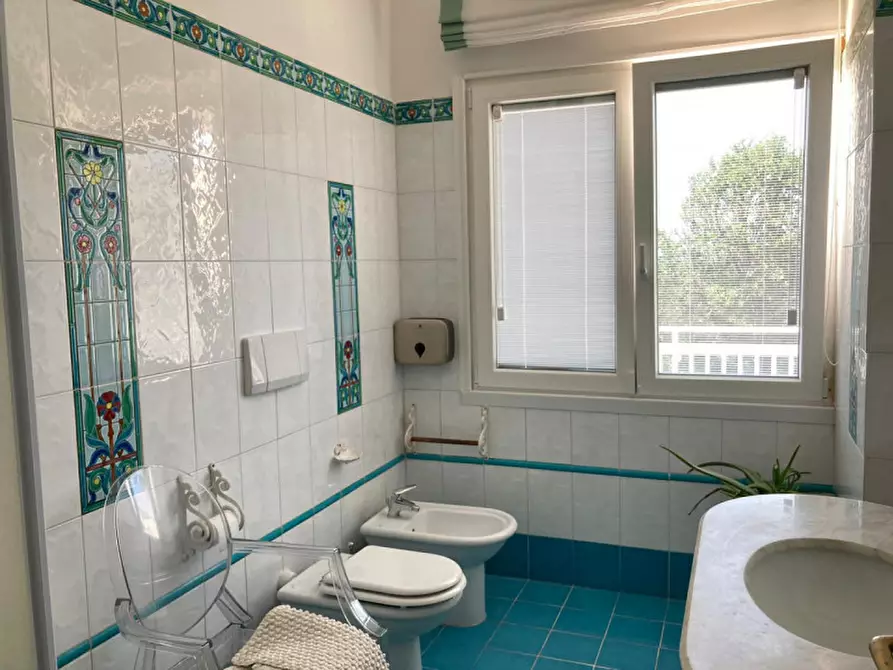 Immagine 20 di Villa in vendita  in Via del faro a Anzio