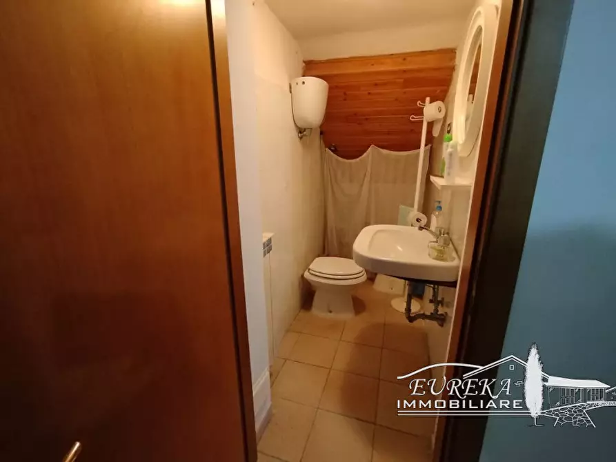 Immagine 13 di Casa indipendente in vendita  in piana a Castiglione Del Lago