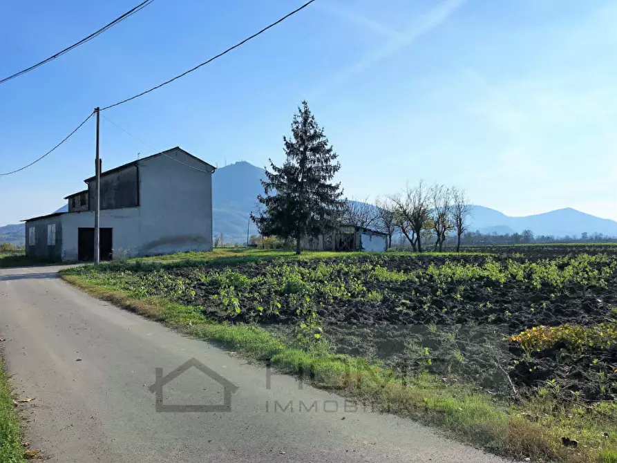 Immagine 23 di Rustico / casale in vendita  in via lovolo a Rovolon