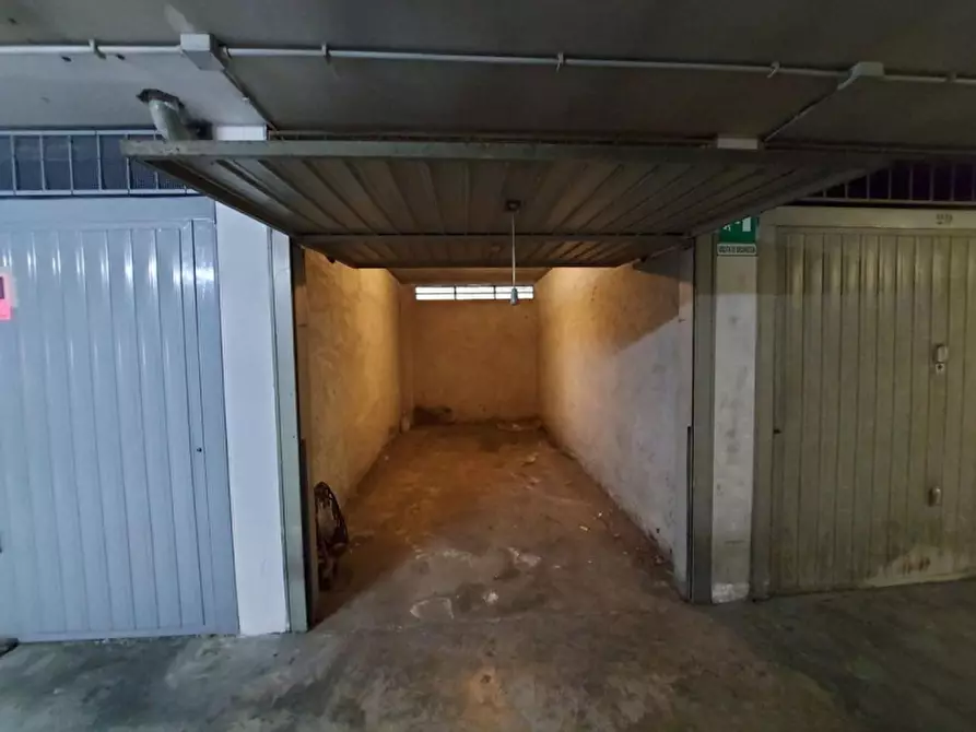 Immagine 1 di Garage in vendita  in Via Brunelleschi, N. 2 a Settimo Torinese