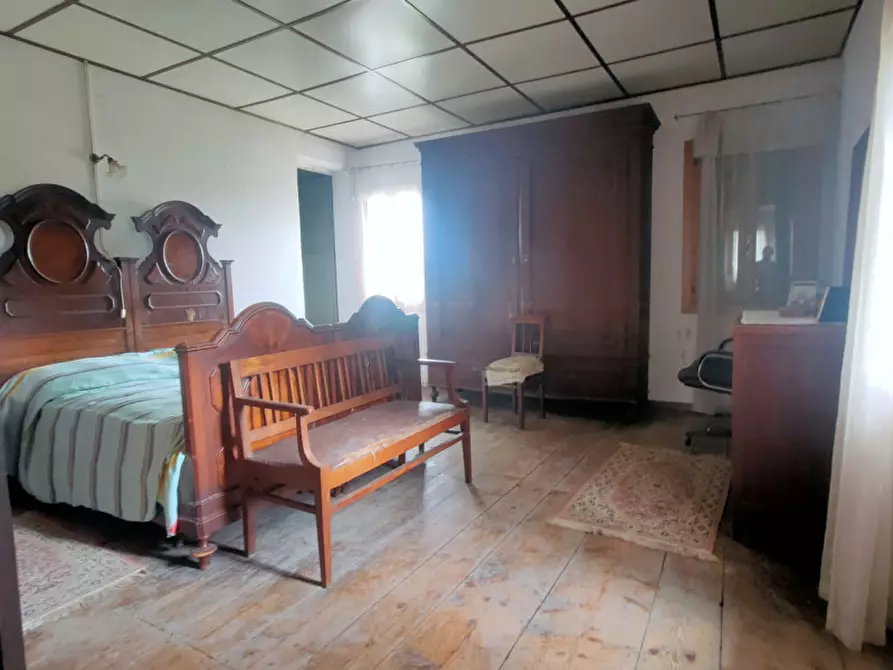Immagine 17 di Rustico / casale in vendita  in via San Francesco a Rovolon