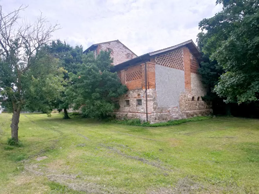 Immagine 30 di Rustico / casale in vendita  in via San Francesco a Rovolon