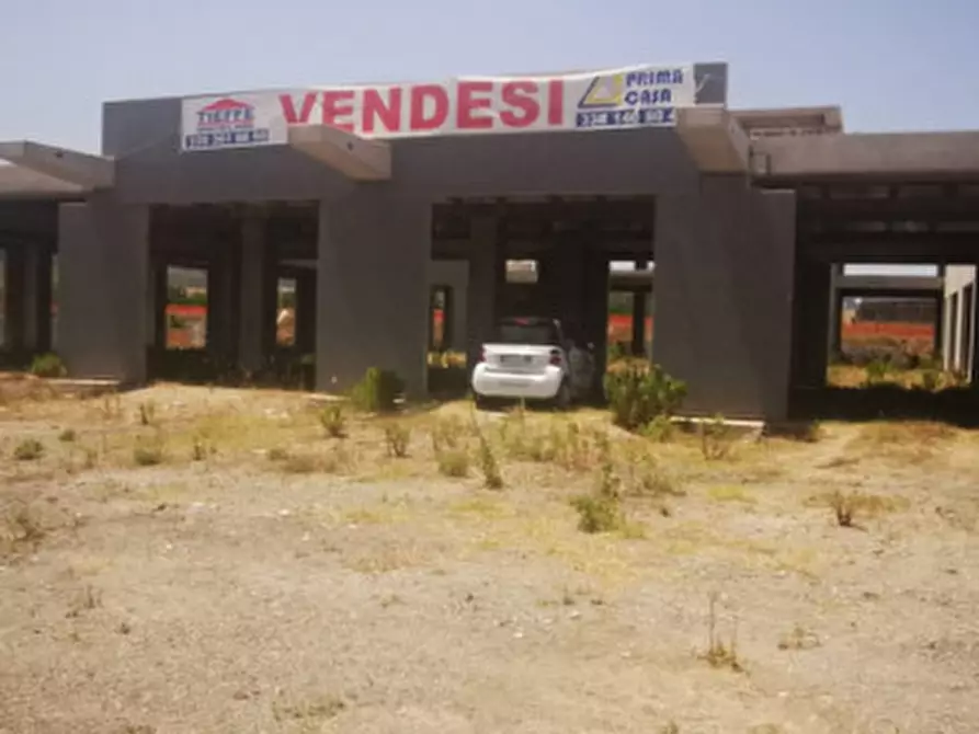 Immagine 16 di Attività commerciale in vendita  in germaneto a Catanzaro