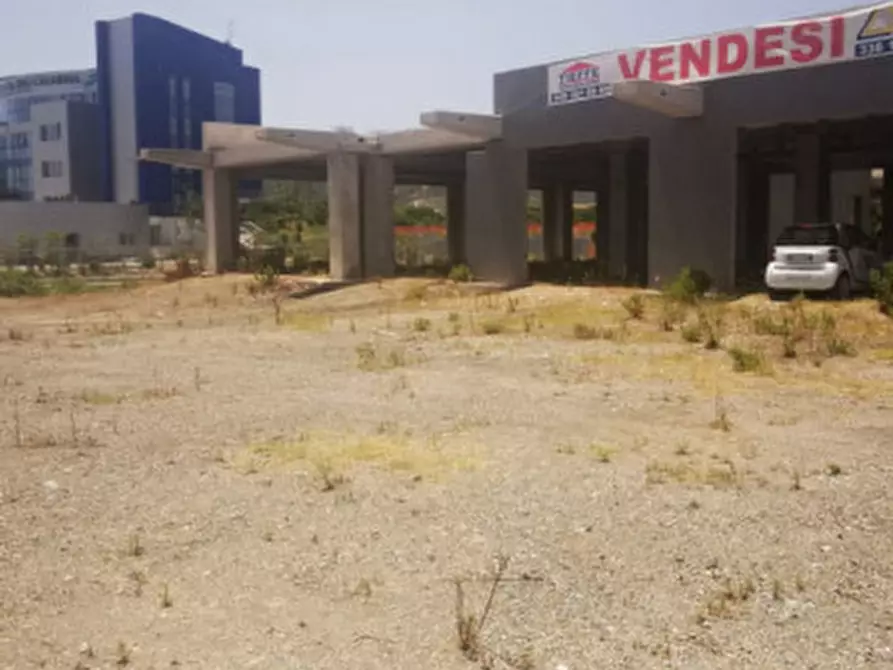Immagine 18 di Attività commerciale in vendita  in germaneto a Catanzaro