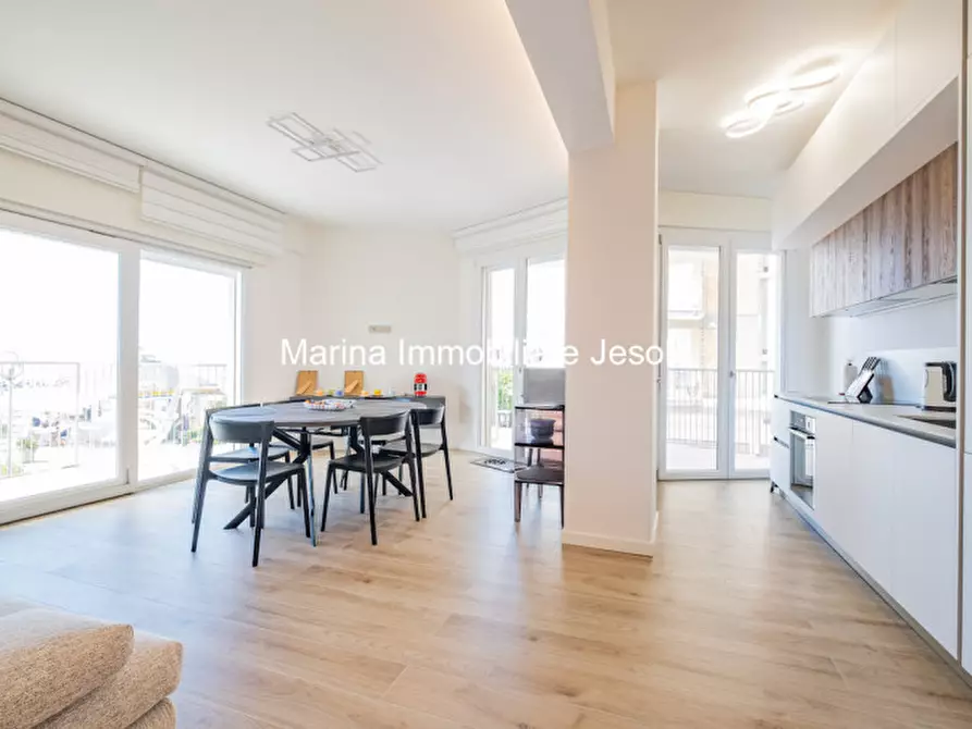 Immagine 2 di Appartamento in vendita  in via Bafile a Jesolo