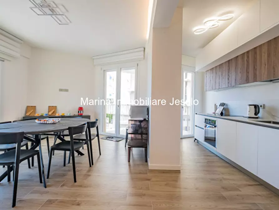 Immagine 3 di Appartamento in vendita  in via Bafile a Jesolo