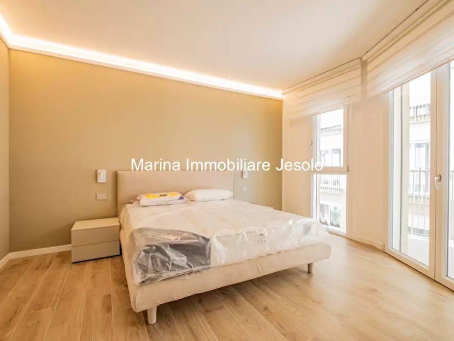 Immagine 15 di Appartamento in vendita  in via Bafile a Jesolo