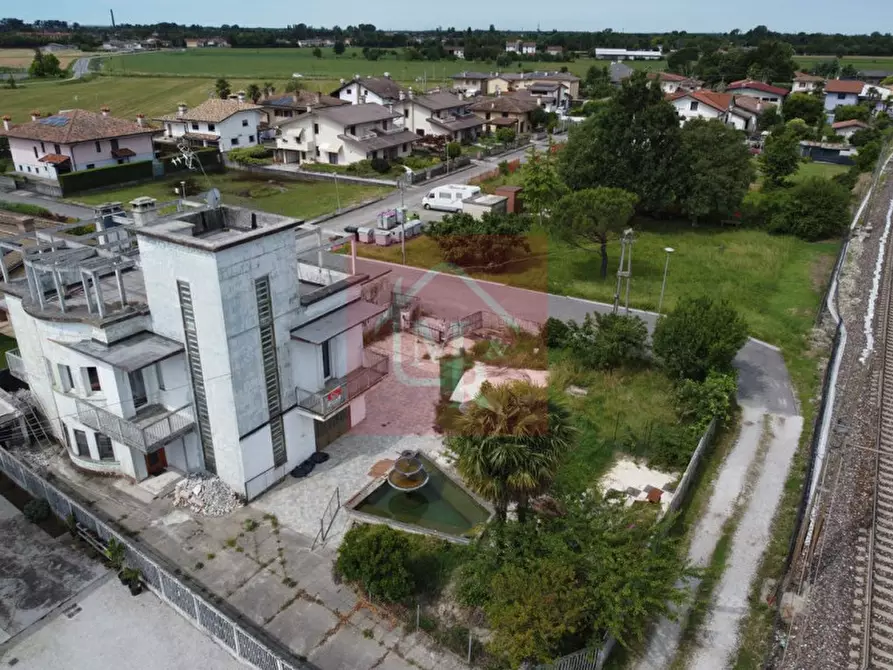 Immagine 2 di Casa indipendente in vendita  in località Arrodola Nuova 108 a Torviscosa