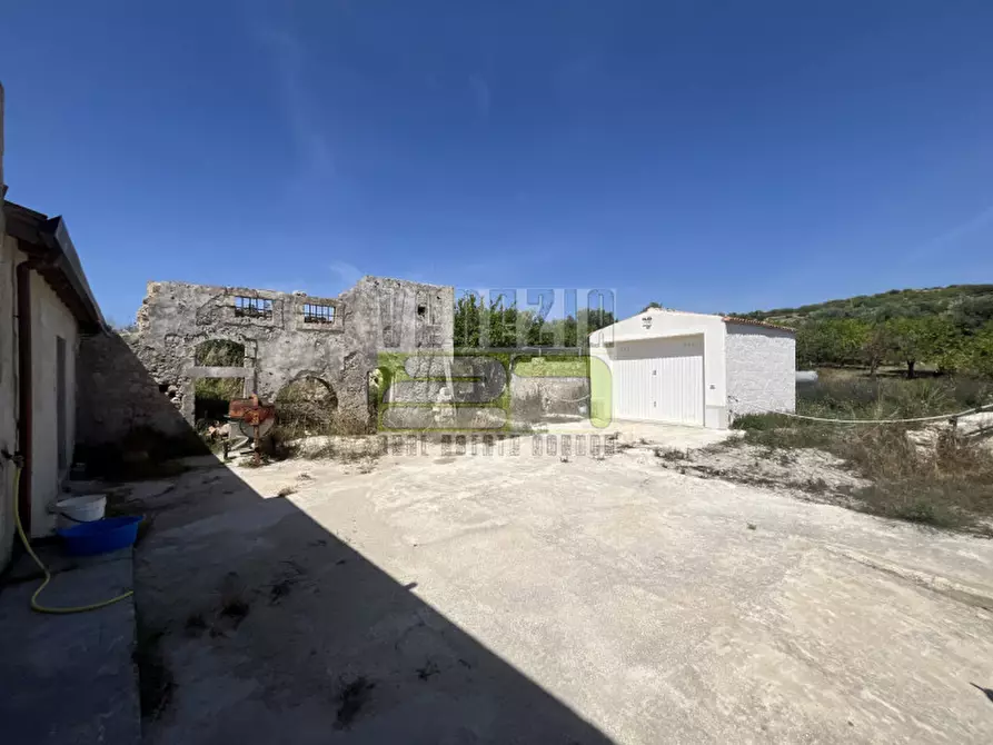 Immagine 21 di Terreno in vendita  in c/da Torre a Avola