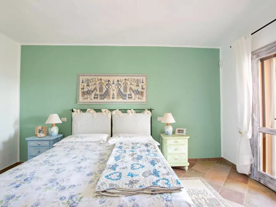 Immagine 27 di Villa in vendita  a Arzachena