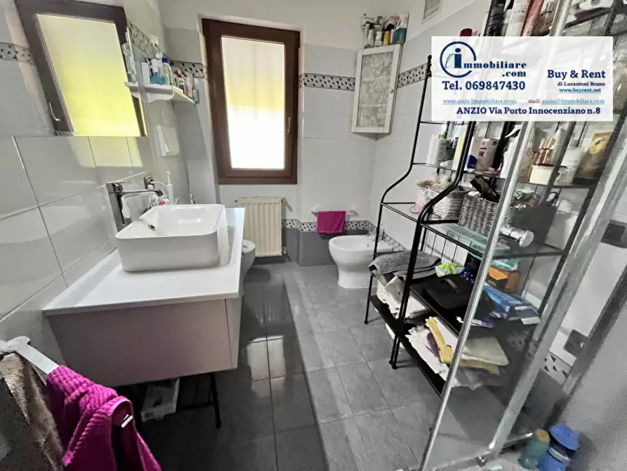 Immagine 16 di Appartamento in vendita  in via maestrale a Anzio