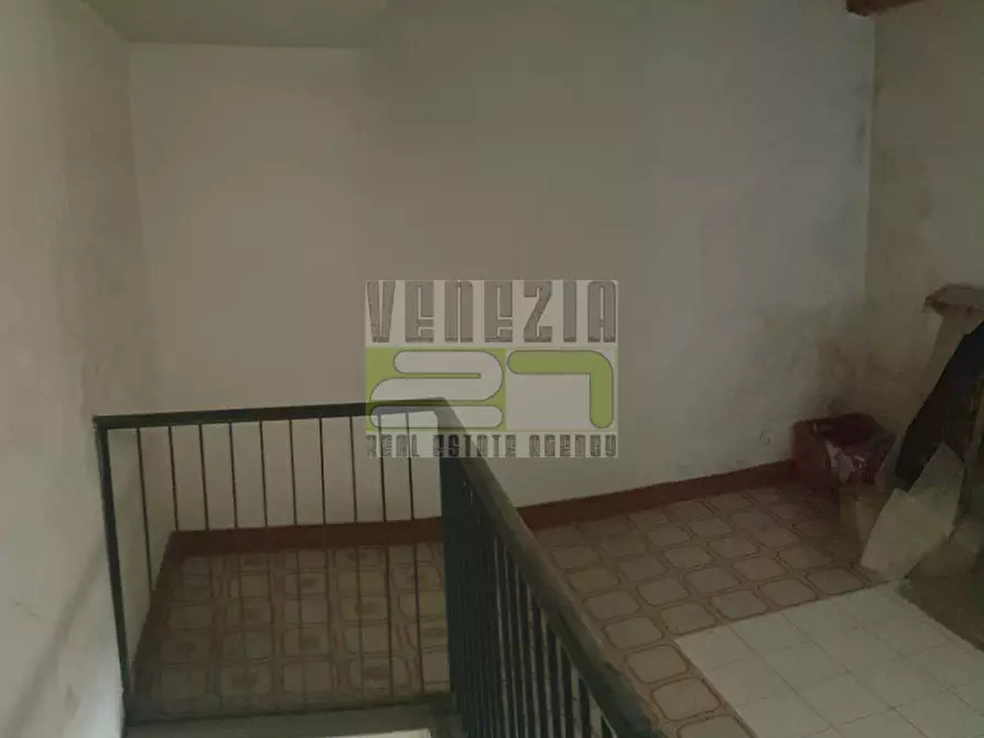 Immagine 5 di Garage in vendita  in vi Palestro a Avola