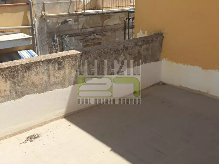 Immagine 9 di Garage in vendita  in vi Palestro a Avola