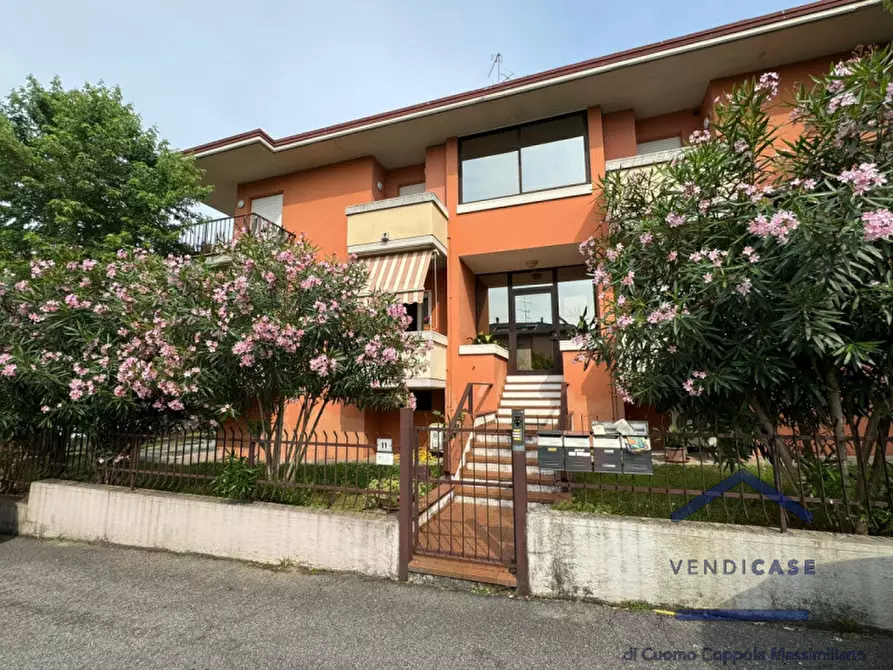 Immagine 16 di Appartamento in vendita  in VIA MARCHERSI, 11 a Desenzano Del Garda