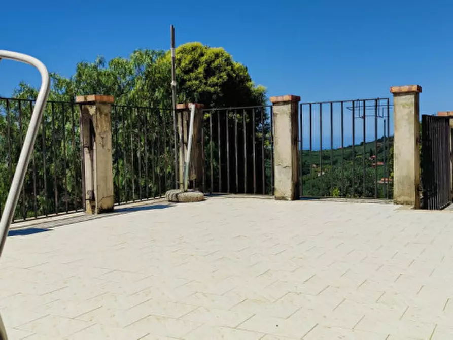 Immagine 18 di Villa in vendita  in VIA LAMA POZZO a Eboli