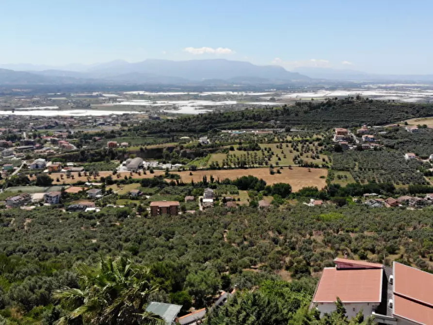 Immagine 19 di Villa in vendita  in VIA LAMA POZZO a Eboli