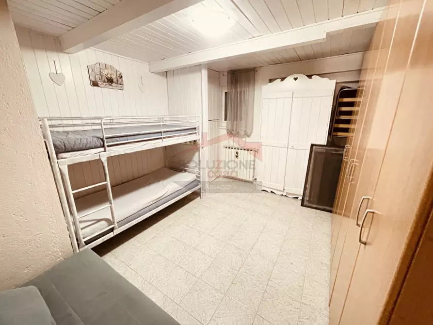 Immagine 10 di Appartamento in vendita  in Via Villaggio dei fiori a Roana