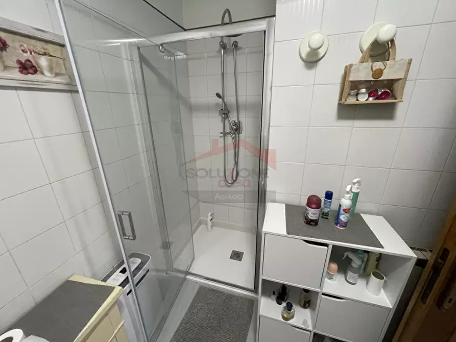 Immagine 13 di Appartamento in vendita  in Via Villaggio dei fiori a Roana