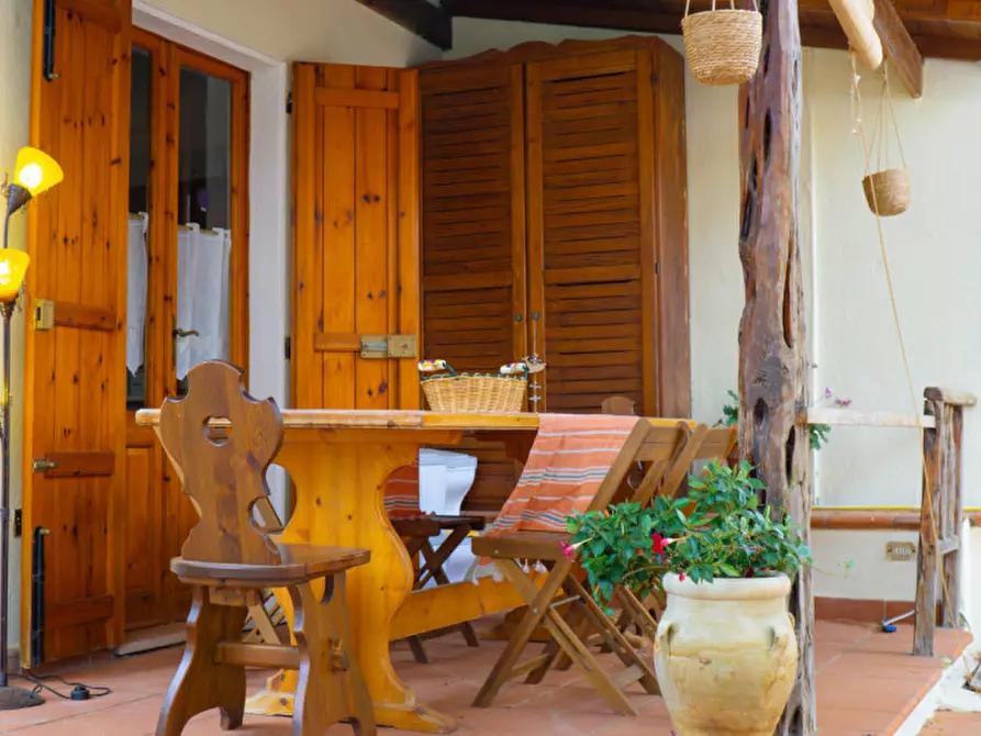 Immagine 10 di Casa bifamiliare in vendita  in Viale dei Delfini a Pula