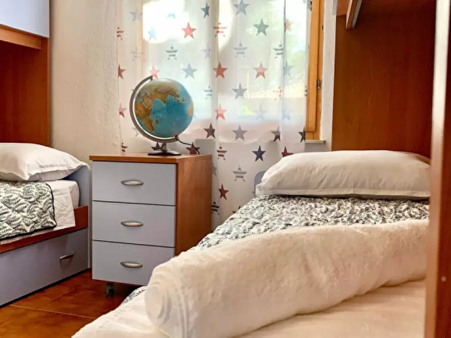 Immagine 24 di Casa bifamiliare in vendita  in Viale dei Delfini a Pula