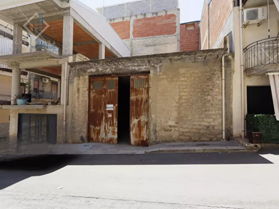 Immagine 2 di Garage in vendita  in Via Alessandro Manzoni 28 a Palagonia