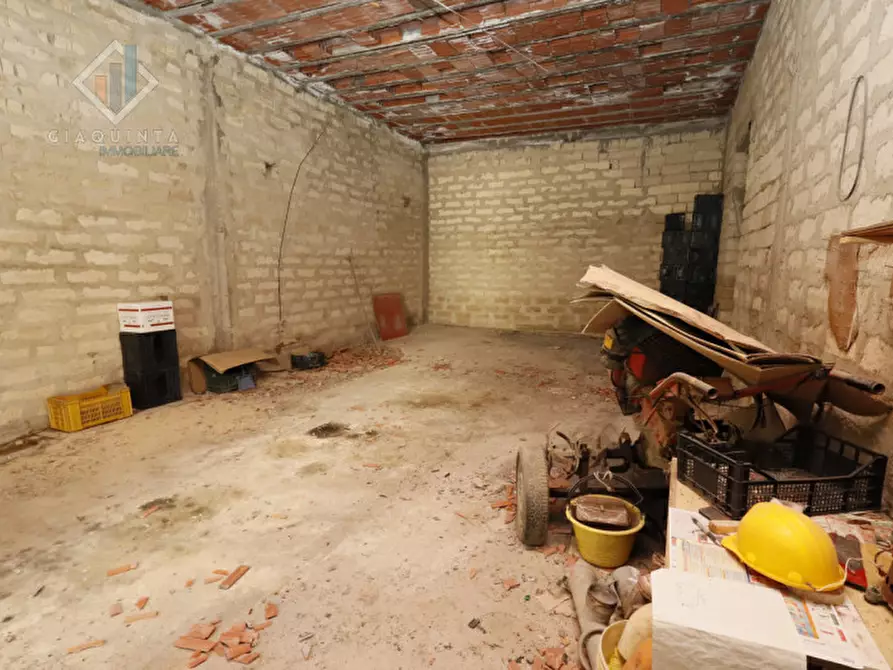 Immagine 5 di Garage in vendita  in Via Alessandro Manzoni 28 a Palagonia