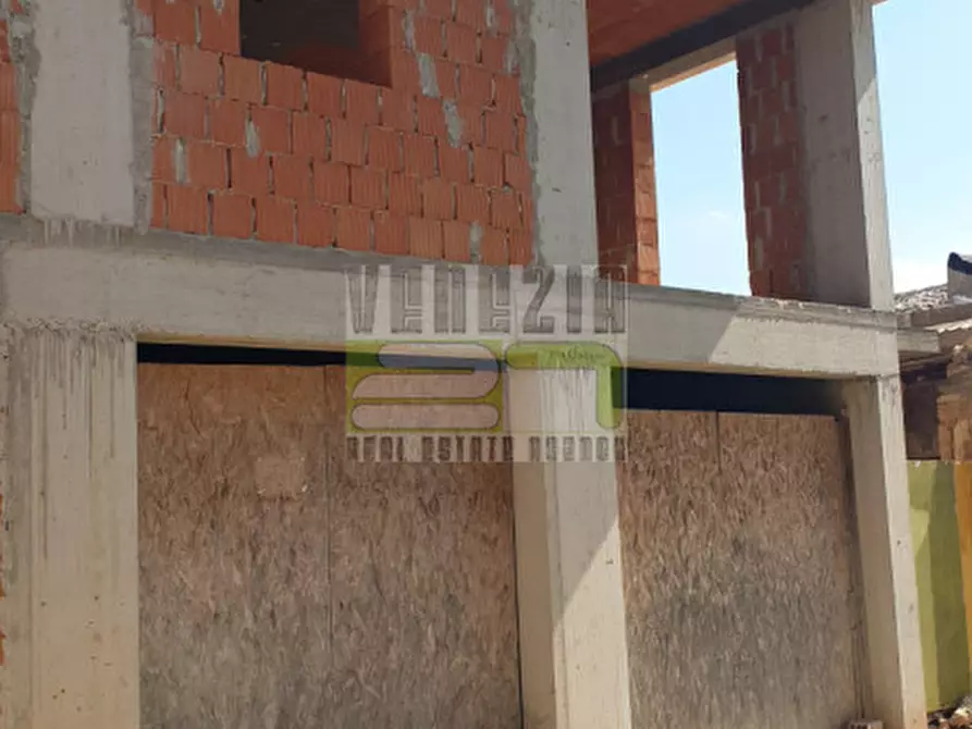 Immagine 3 di Casa indipendente in vendita  a Avola