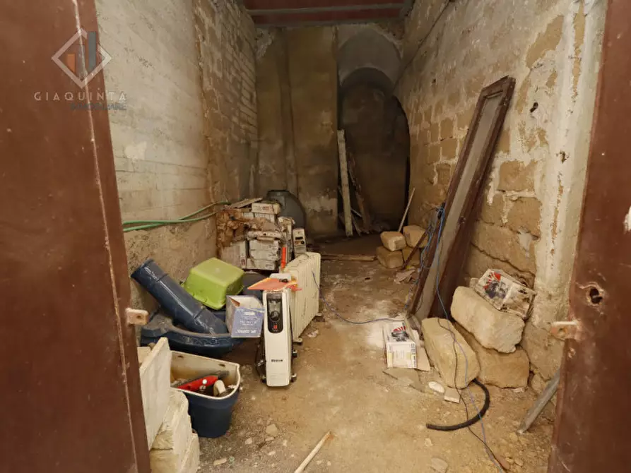 Immagine 24 di Casa indipendente in vendita  in Via Nicolosi n. 11 a Palagonia
