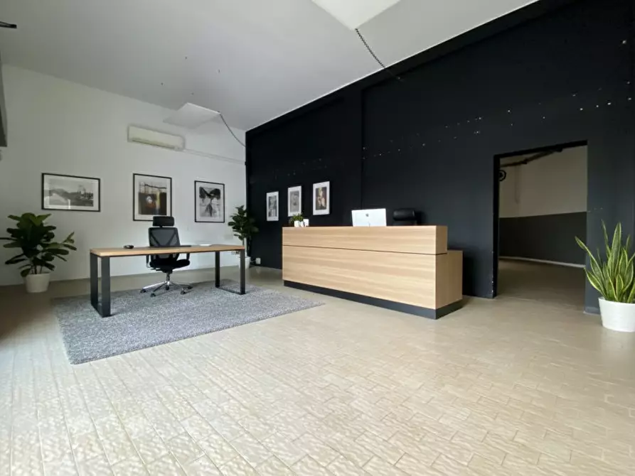 Immagine 4 di Negozio in vendita  in Via Brigata Granatieri di Sardegna, 46 a Vicenza