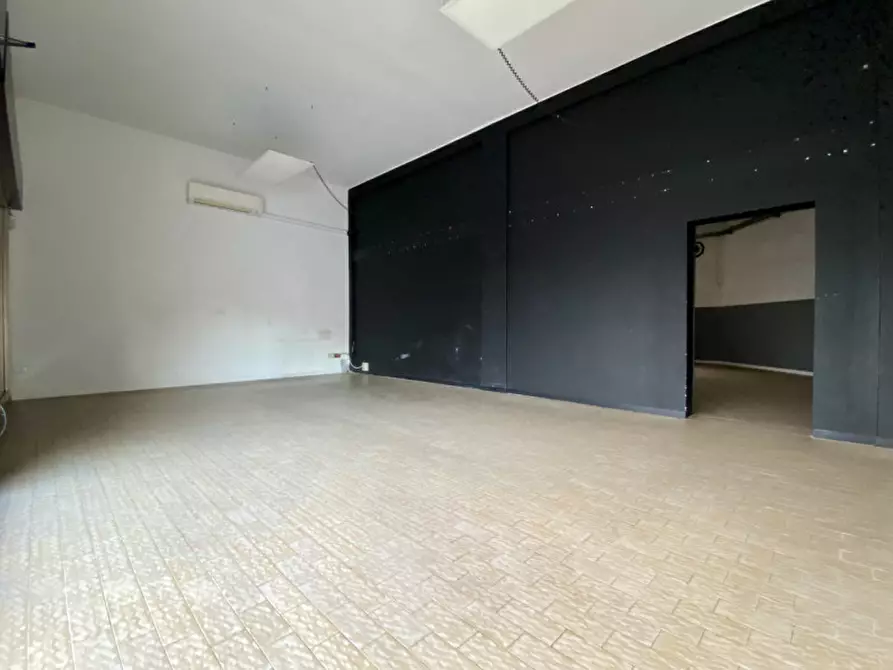 Immagine 5 di Negozio in vendita  in Via Brigata Granatieri di Sardegna, 46 a Vicenza