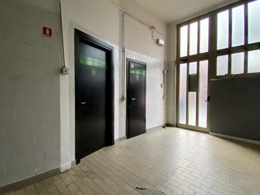 Immagine 9 di Negozio in vendita  in Via Brigata Granatieri di Sardegna, 46 a Vicenza