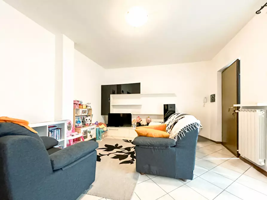 Immagine 1 di Appartamento in vendita  in Via Ceredo, 32 a Borgomanero