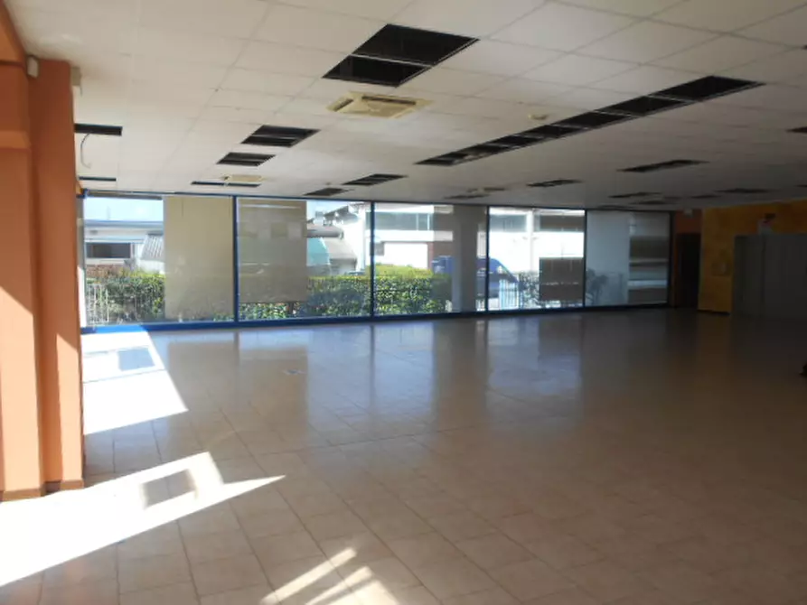 Immagine 5 di Laboratorio in affitto  in via fornaci a Monticelli Brusati