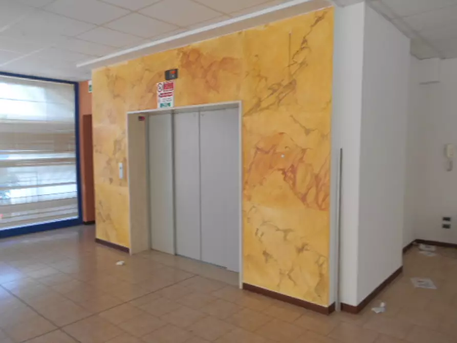 Immagine 10 di Laboratorio in affitto  in via fornaci a Monticelli Brusati