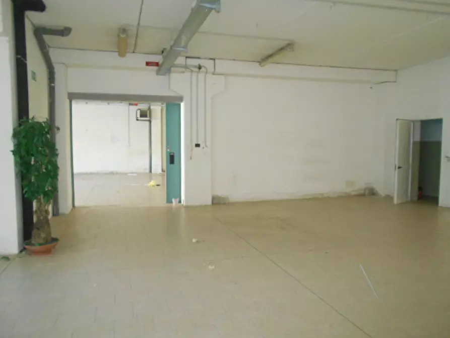 Immagine 13 di Laboratorio in affitto  in via fornaci a Monticelli Brusati