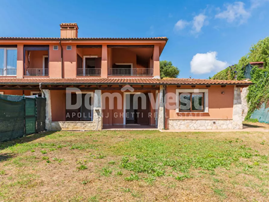 Immagine 38 di Villa in vendita  in Via del Fontanile di Mezzaluna a Fiumicino