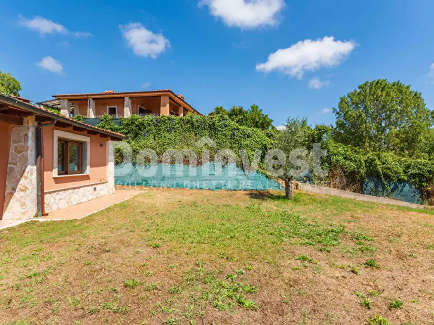 Immagine 40 di Villa in vendita  in Via del Fontanile di Mezzaluna a Fiumicino