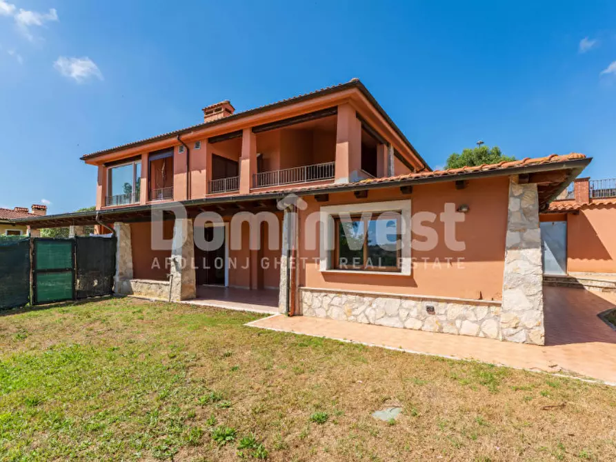 Immagine 41 di Villa in vendita  in Via del Fontanile di Mezzaluna a Fiumicino