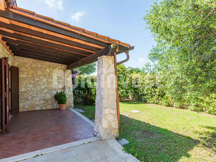Immagine 49 di Villa in vendita  in Via del Fontanile di Mezzaluna a Fiumicino