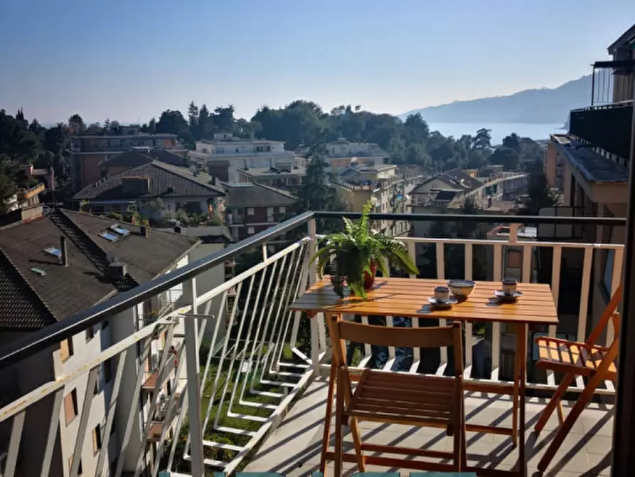 Immagine 1 di Appartamento in vendita  in Via Aurelio Baisi a Rapallo