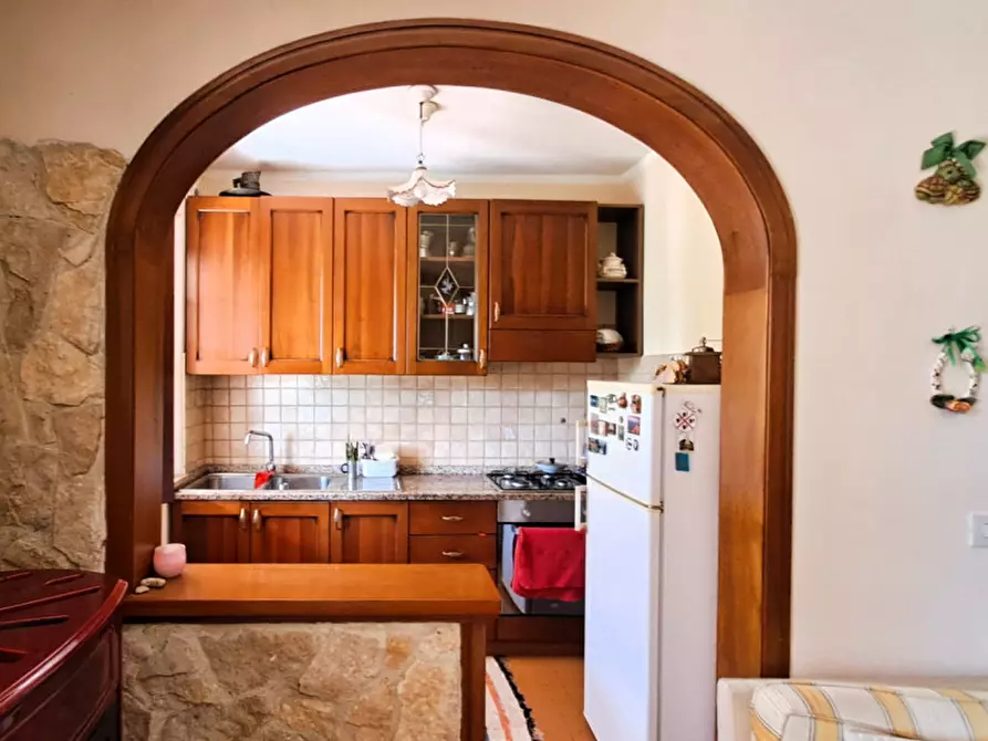 Immagine 5 di Villetta a schiera in vendita  a Castiglione Del Lago