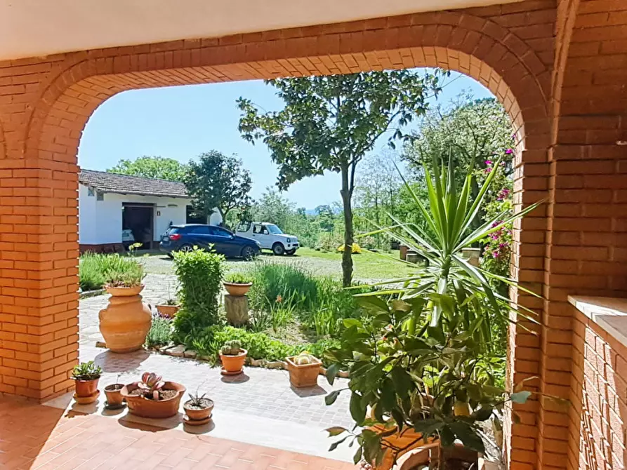 Immagine 6 di Villetta a schiera in vendita  a Castiglione Del Lago