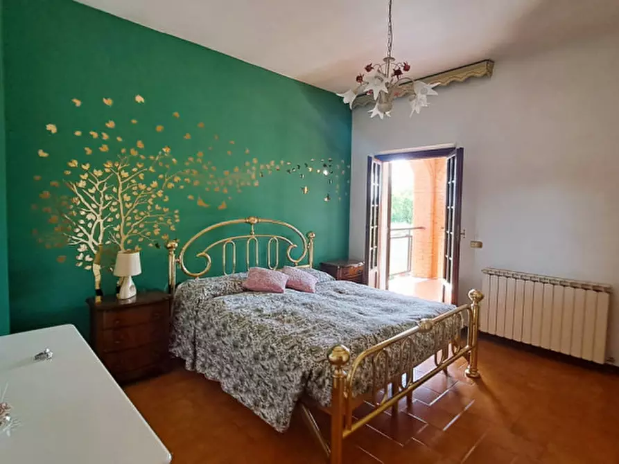 Immagine 12 di Villetta a schiera in vendita  a Castiglione Del Lago