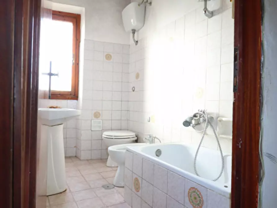 Immagine 12 di Casa indipendente in vendita  in via di caposelvi a Montevarchi