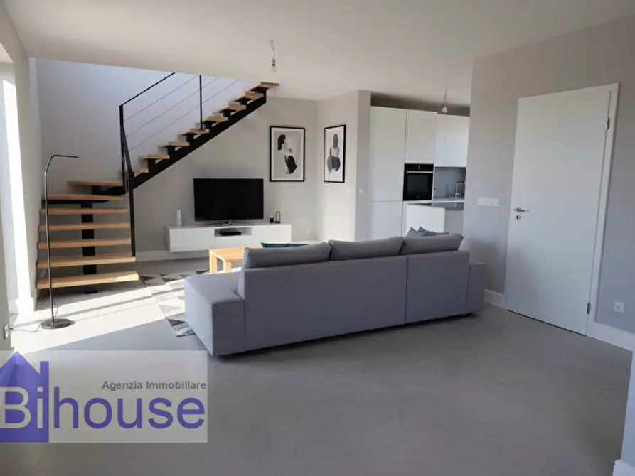 Immagine 2 di Villa in vendita  a Candelo