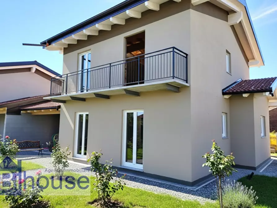 Immagine 6 di Villa in vendita  a Candelo