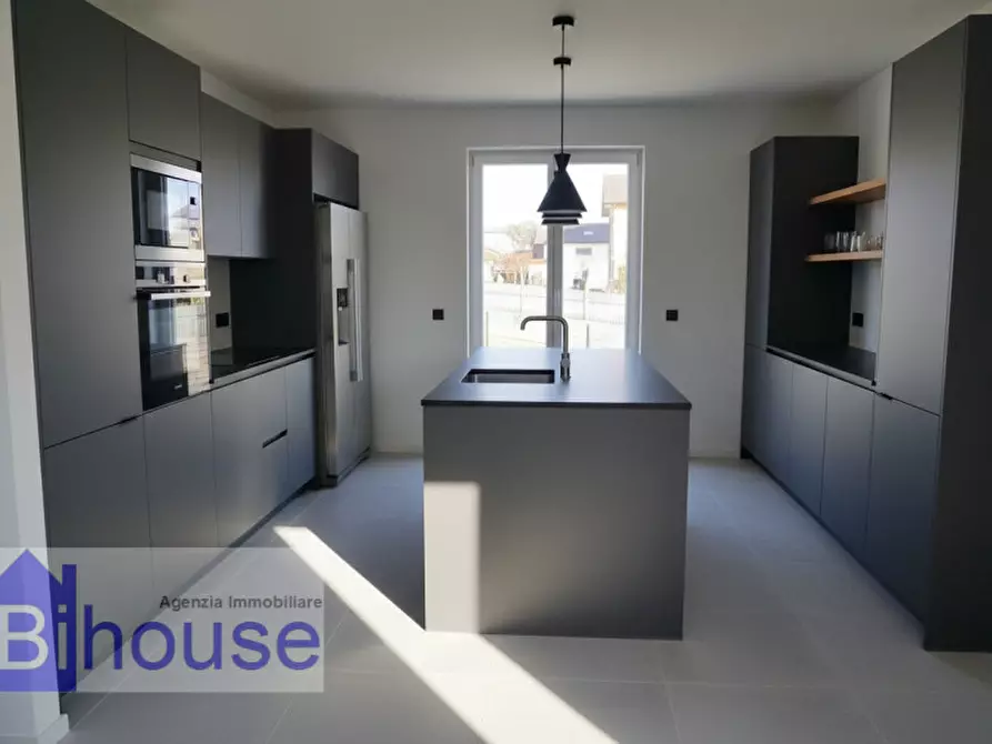 Immagine 7 di Villa in vendita  a Candelo