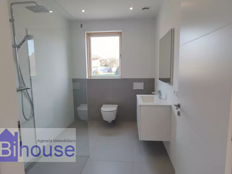 Immagine 9 di Villa in vendita  a Candelo