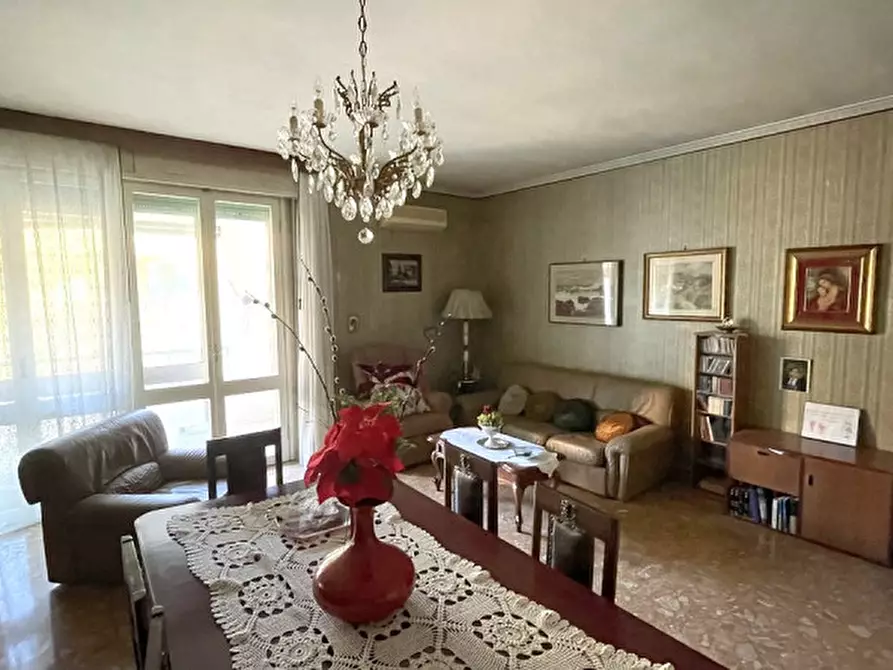 Immagine 2 di Appartamento in vendita  in Piazza De Gasperi a Chioggia